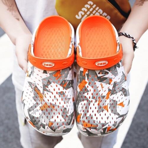 Camouflage Men Slippers Summer Hole Shoes Clogs For Men Comfort Outdoor Lightweight Sandal Slides Garden Couple Shoes Size 36-45