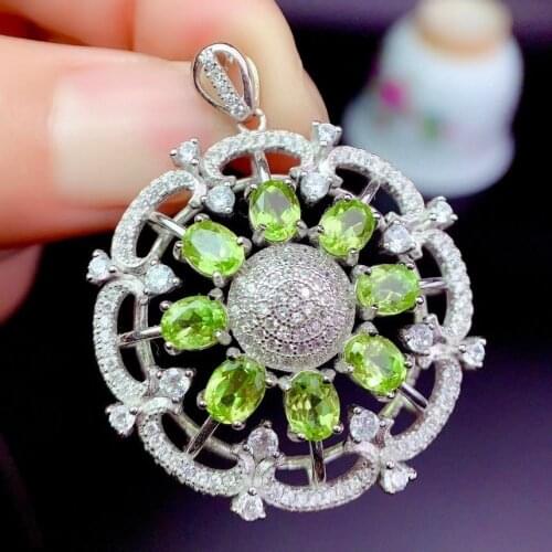 New peridot gemstone big size pendant for necklace women present exquisite silver fine jewelry natural gem good color party gift