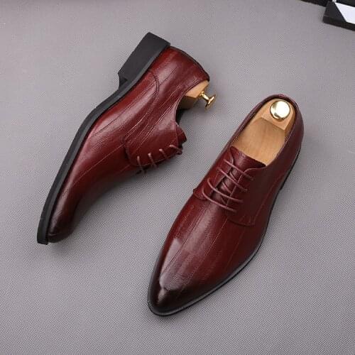 Luxury New charming vintage pointed lace-up Leather Party Shoes Flat Loafers for Men Formal Dress Wedding prom Shoes
