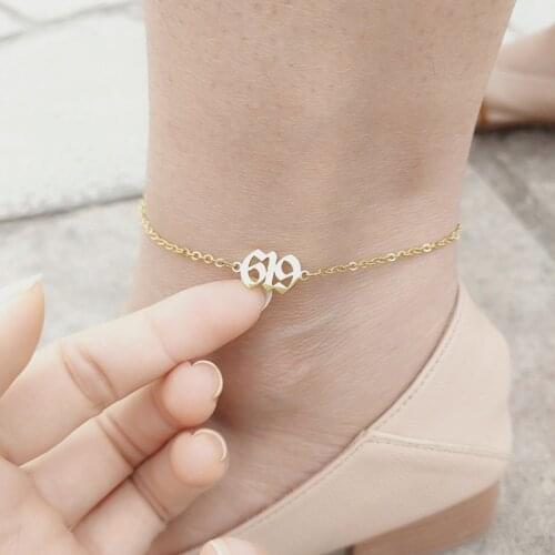 Custom Number Anklets Women Men Gothic Jewelry Personalized Date of Birth Year Anklet Bracelet Old English Font Bizuteria Damska
