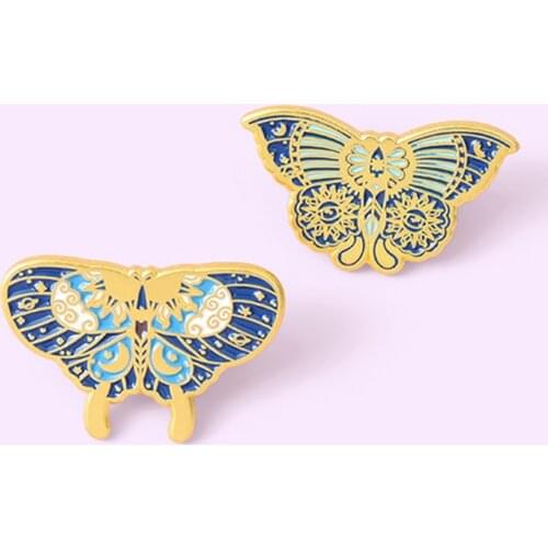 Chinese Style Blue White Porcelain Butterfly Alloy Brooch Fashion Temperament Vivid Animal Kite Badge Clothing Pendant Jewelry