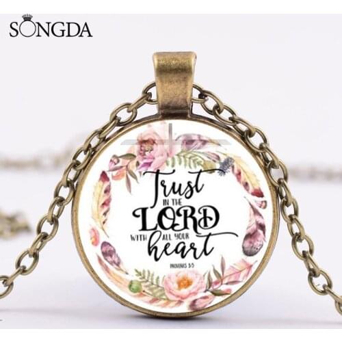 Bible Verse Clavicle Chain Necklace Trust In The Lord With All Your Heart Proverbs 3:5 Quote Christian Jewelry Faith Gift