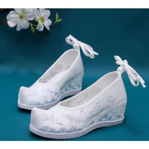 Spring Autumn New China Style Retro Height Increasing Wedges Pointed Toe Shallow Embroider Canvas Women Casual Pumps Shoes 2021