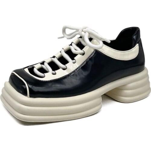 New 2021 Thick Sole Fashion Ladies Square Toe Flat Shoes Elegant Vintage British Ladies Flats Mix Color Platform Ladies Shoes