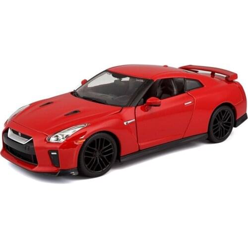 Bburago 1:24 Nissan GT-R 2017 Model Car