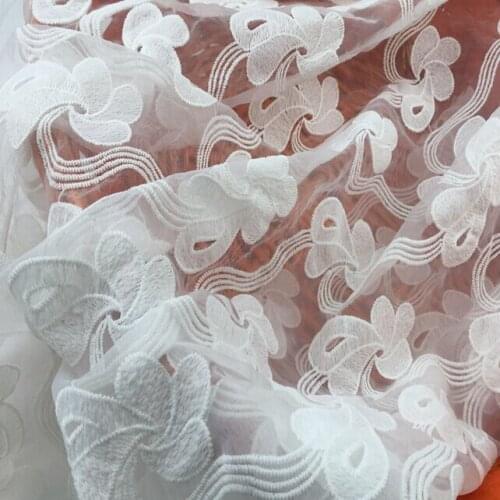 2016 Latest Tulle French Nigerian Lace Fabric Embroidery Organza Water Soluble Lace High Quality African Swiss Voile Lace Fabric
