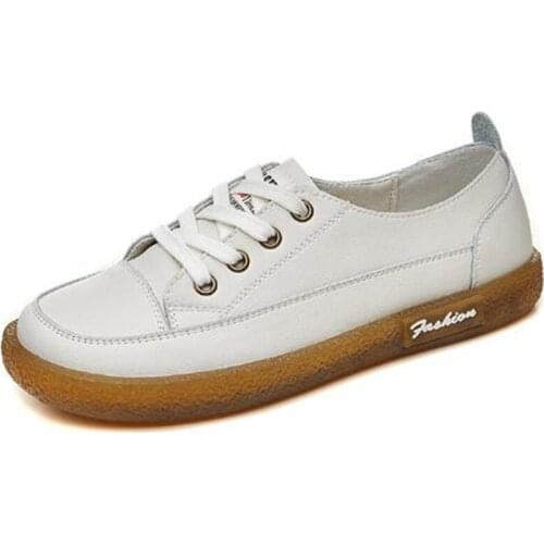 Best Sale New 2020 Classic Round Head Flat Shoes Women Fashion Shoes Soft Comfort Breathable Leather Shoes Mother Casual Shoes