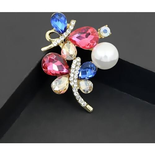 Utei Jewelry Elegant Multicolor Waterdrop Crystals Insect Butterfly Brooch Gold Color Alloy Lady Pin For Party Clothes