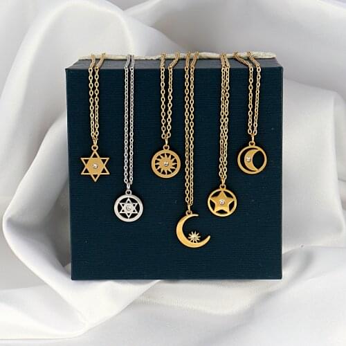 Exquisite Stainless Steel Necklace For Women Geometric Simple Necklace Star Moon Necklace Zircon Chain Choker Necklace Jewelry