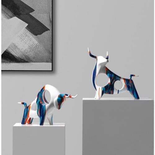 Modern Cow Sculpture Wine TV Cabinet Decoration Crafts Abstract Animal Doll Feng Shui Niu Statue Niu Niu Home Decoration