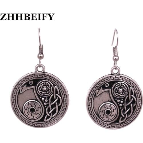 Drop shipping Fashion Raven Pendant Earring Morrigan Crow Raven Yin Yang amulet earring