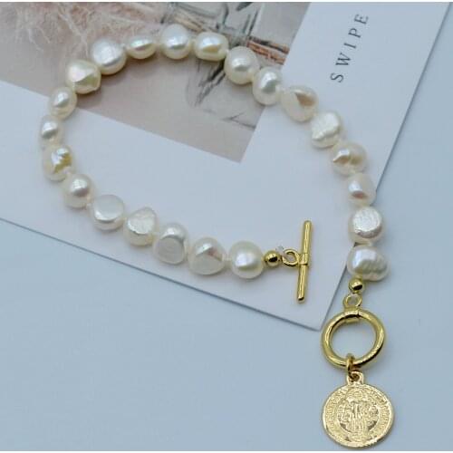 Ladies Baroque style bracelet, natural freshwater pearl, natural shape, gold-plated OT buckle, ladies pendant, fashion jewelry