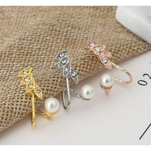 2018 Fashion Jewelry Exquisite Horse Eye Quality Pearl Earrings Bohemian Crystal Ear Bone Clip Female Elegant Earrings