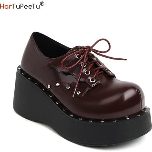 2021 Autumn Girls Patent Leather Cosplay PU Wedges Women Cross Lace-Up Punk Rivets Decorate Gothic Black Casual Platform Shoes