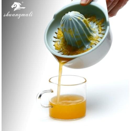 Plastic Manual Orange Juice Squeeze Household Kitchen Tools Accersories Small Simple Lemon Juicer Fruit Juice Maker With Handle