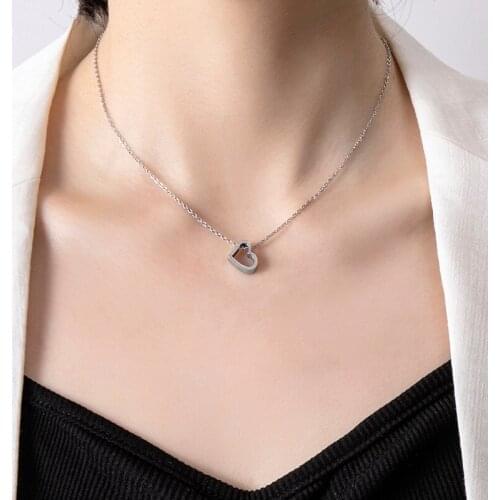 Fashion Women Necklace Stainless Steel Hollow Love Heart Pendant Silver Color Chain Choker Necklaces Minimalist Jewelry