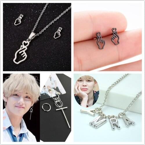 Hfarich 2020 Chic Hot Finger Heart Earrings Fashion Korean Bangtnn Boys Show Your Love Letter Army Music Jewelry Kolczyki