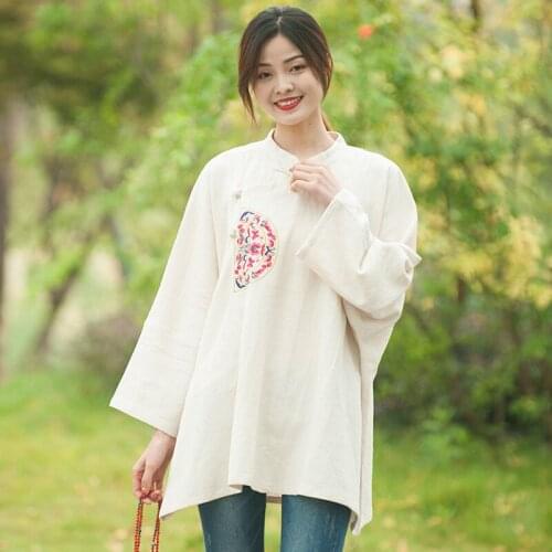 Women Plus Size Bat Sleeve Embroidered Tops Blouse Shirts Ladies Vintage Autumn Spring Overiszed Shirts Pullovers Female Tops