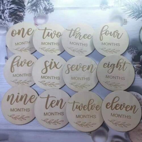 12pcs/Set Wood Baby Milestone Circles 4x4inch Wooden Monthly Baby Milestone Makers Birth Announcement Signs