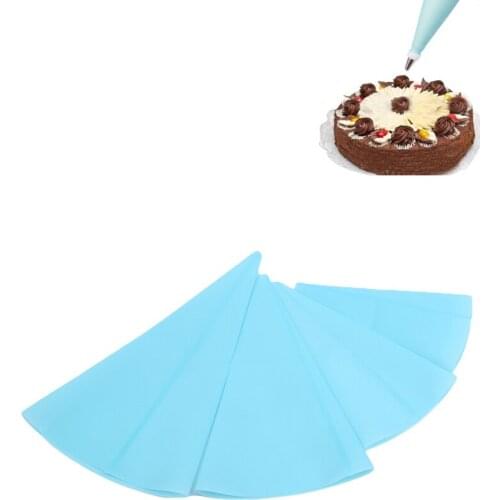 4pcs Different Size Confectionery Bag Silicone Icing Piping Cream Pastry Bag Nozzle DIY Cake Decorating Baking Decorating Tools