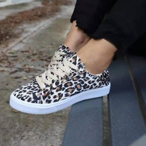 Women Casual Shoes Autumn Women Sneakers Fashion Leopard Vucanized Sport Flat Canvas Lace Up Girl Shoes Trainers 2021 New