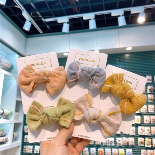 Autumn and Winter New Korean Sweet Girl Duckbill Clip Headwear Fashion Childrens Knitted Wool Bow Hairpin Kids Hair Accessories