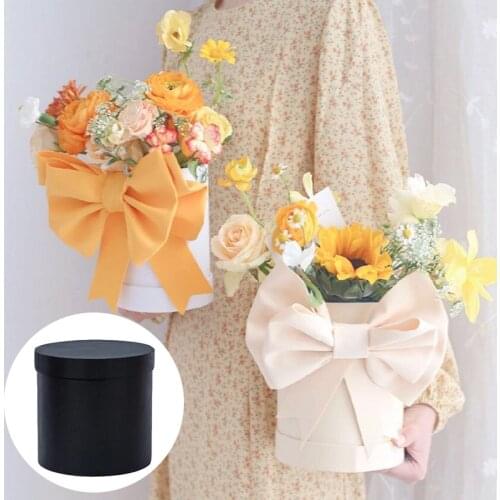 Solid Color Flower Hug Bucket Round Paper Hug Bucket Creative Floral Flower Candy Gift Packaging Box Portable Christmas Gift Box