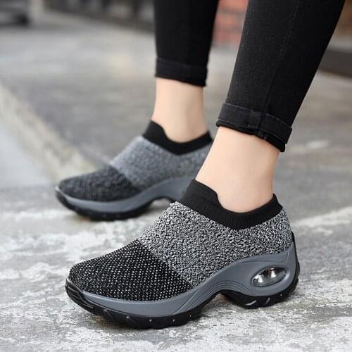 2020 New Women Non-slip Casual Shoes Outdoor Walking Sneakers Breathable Mesh Comfort Casual Shoes for Female