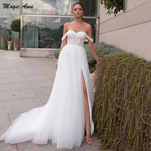 Magic Awn 2021 Off The Shoulder Wedding Dresses Boho Lace Appliques Side Split Illusion Beach Bridal Gowns Lace Up Back Mariage