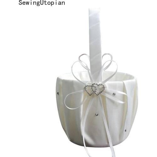 Wedding Basket Ring Pillow Flower Storage Basket Flower Girl Basket with Heart Buckle Satin Ribbons Hanging Basket for Wedding