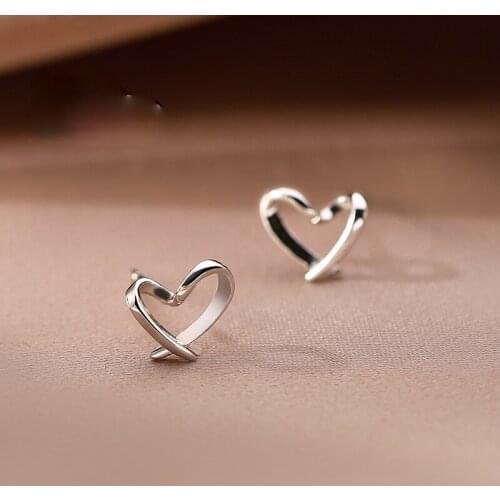 Classic Handmade Hollow Out Love Heart Stud Earring 2021 Fashion Women Silver Plated Party Earring for Women Daily Wear Jewelry