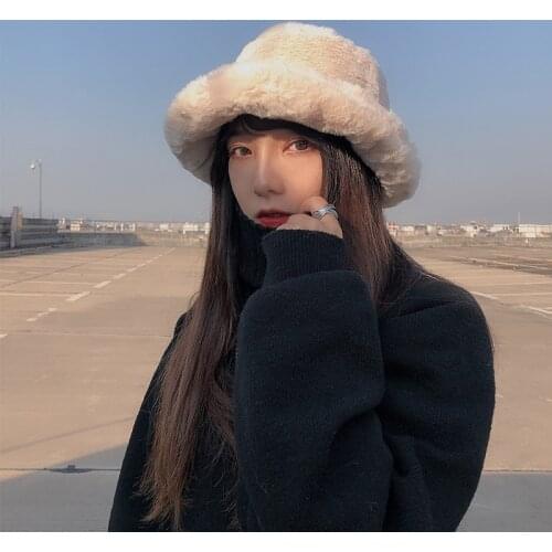Winter 2020 womens hat rabbit top fishermans hat duck tongue cap basin hat pure color warm thickened fur straw hat wholesale