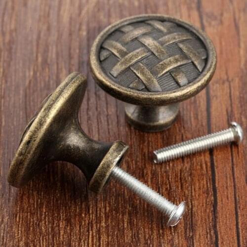 1Pcs Vintage Furniture Handles Cabinet Knobs and Handles Door Cupboard Drawer Kitchen Pull Knob Furniture Hardware 33*24mm
