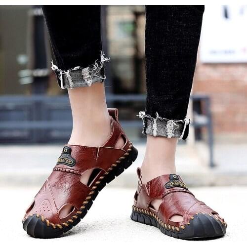 Outdoor walking shoes mens leather sandals summer classic mens shoes slippers soft sandals mens Roman comfort shoes