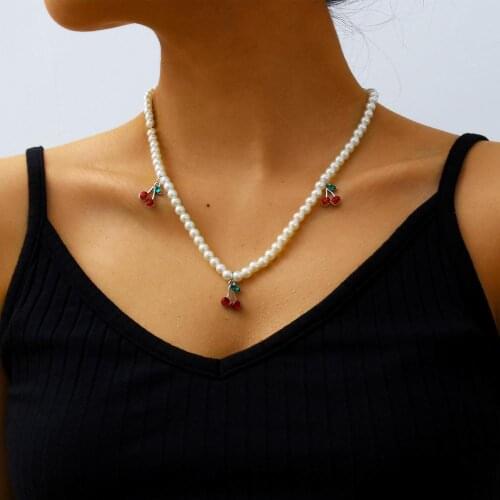 Vintage Crystal Sweet Red Cherry Pendant Imitation Pearl String Chain Womens Girl Necklace Clavicle Chain Party Jewelry Gift