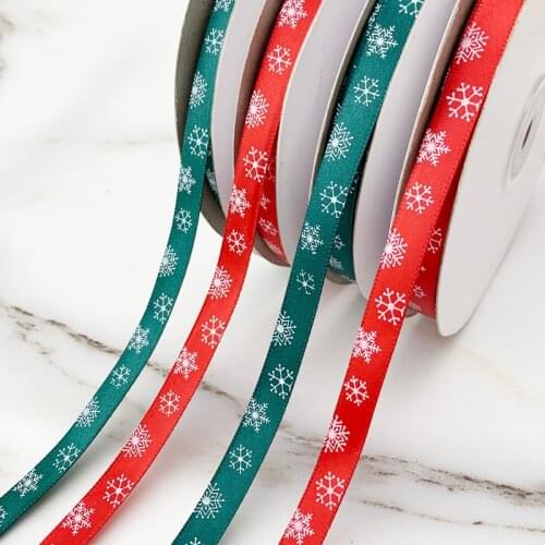 25yards/50yards)/Roll 10mm Red Green Printed Snowflake Satin Ribbon Christmas Gift Ribbons