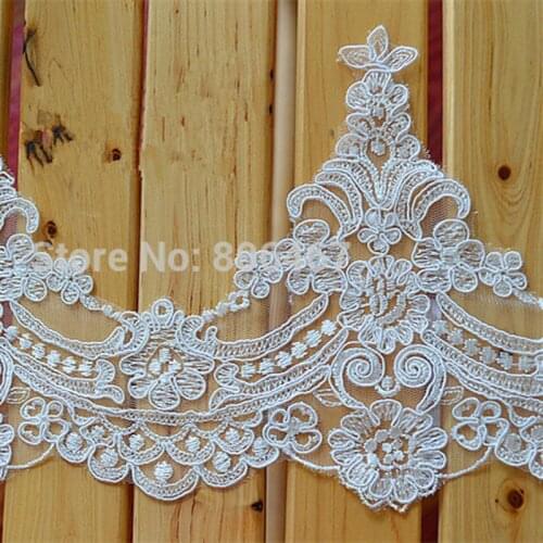 New Delicate ivory embroidery corded lace trim and cording cream lace border for sewing lady dress and garment accessory