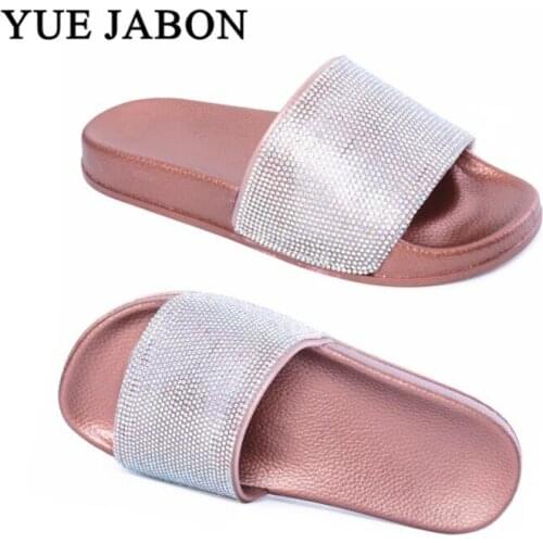 Fashion Brand Women Crystal Slippers Flat Heel Beach Slip On Slides Flip Flops Beach Slippers Platform Sandal Black Gold Silver