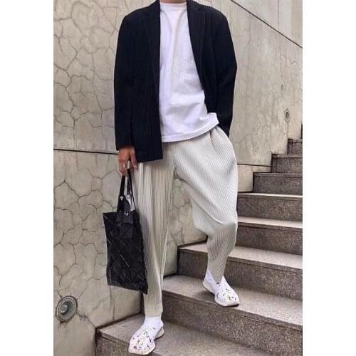 天裴褶皱 Casual Men's Pants
