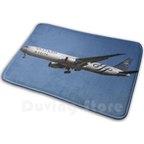 Delta Boeing 767-432 Carpet Mat Rug Cushion Boeing 767 432 Delta Boeing 767 432 Delta Delta Boeing Boeing 767 767 Delta