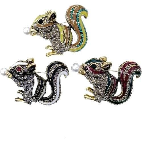 20pcs/pcs New Fashion Eneamel Rhinestone Animal Squirrel Brooches Pins Pearl vivid autumn Squireel Brooch
