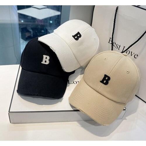 2021 New Ladies Baseball Cap Korean Version INS Four Seasons Can Wear Fashionable Hats Mens Outdoor Street Wild Hip-hop Caps