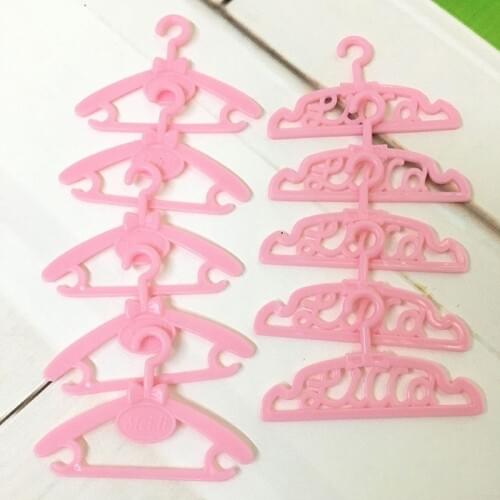 10 Pcs/Lot Pink Hangers Dress Clothes Accessories For Doll Pretend Play New year Girls' Gift Wholesale
