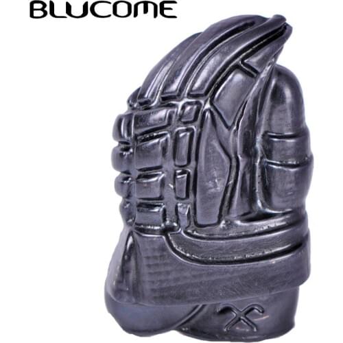 Blucome Black Gun Color Gloves Shape Brooches Corsage Vintage Baseball Gloves Sport Tools Brooch Club Badge Hijab Pins Bijoux