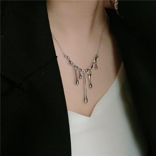 Korean Fashion Irregular Waterdrop Pendant Necklace for Women Mujer Metallic Geometric Long Tassel Chokers Necklaces Accessories