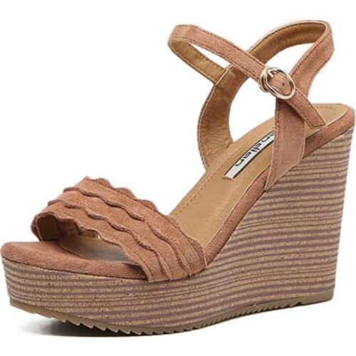 High Quality Suede Leather Platform Sandals Women Narrow Band Ruffles Designer Wedges Flip Flops Ankle Strap Beach Sandals Woman