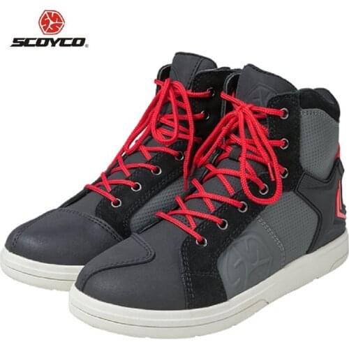 New SCOYCO Men Motorcycle Boots Waterproof Motocross Boots Motorbike Riding Shoes Locomotive Racing Boats with 2pcs Shoelace