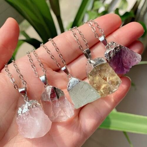 Reiki Healing Natural Stone Pendant Irregular Rock Quartz Pendulum Amethysts Fluorite Clear Pink Crystal Pendant Necklace Women