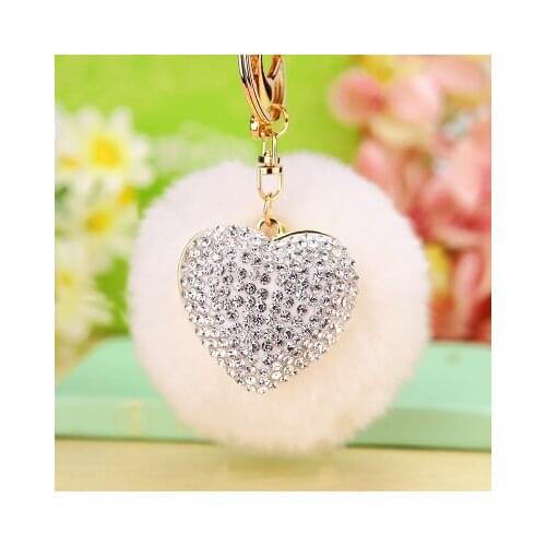 Sweet Heart Crystal Strass Rhineston Fur Ball Pompom Car Keychain Key Chain Charm Pendant Key Ring For Women Porte Clef C89