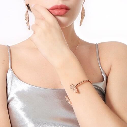 Bulk Price 2018 New Unique White Crystal Cuff Bracelet For Women Hot Sale Bracelets & Bangles Jewelry